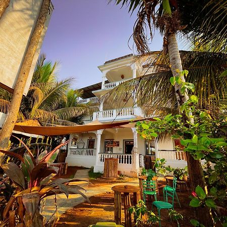 Tranquilo Arambol Hostel Bagian luar foto