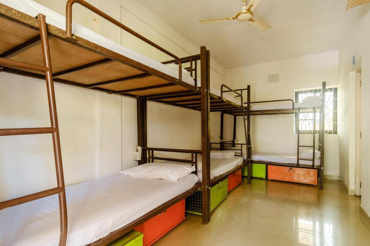 Tranquilo Arambol Hostel Bagian luar foto