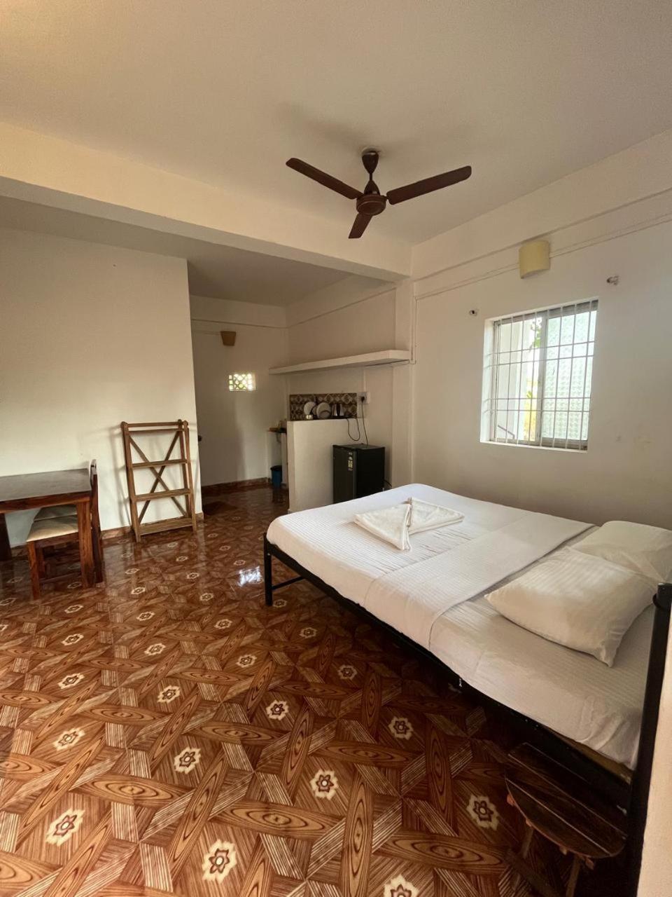 Tranquilo Arambol Hostel Bagian luar foto