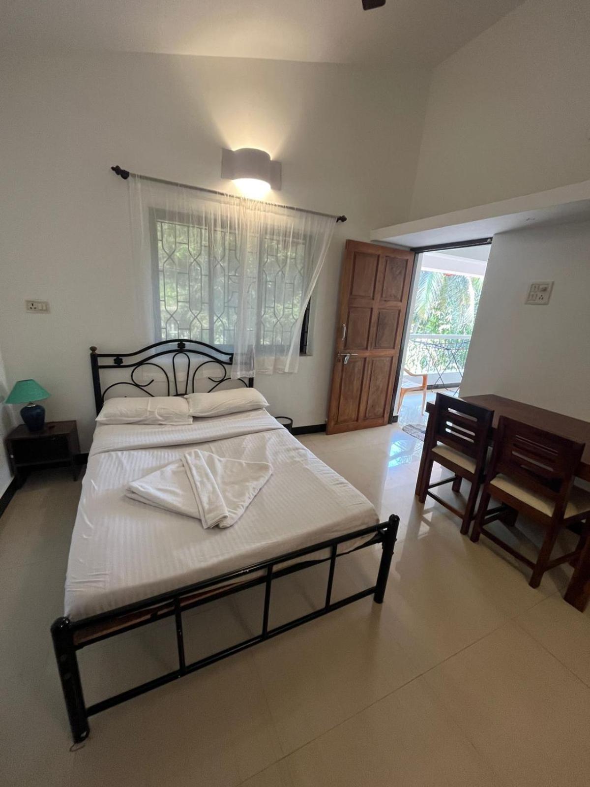 Tranquilo Arambol Hostel Bagian luar foto