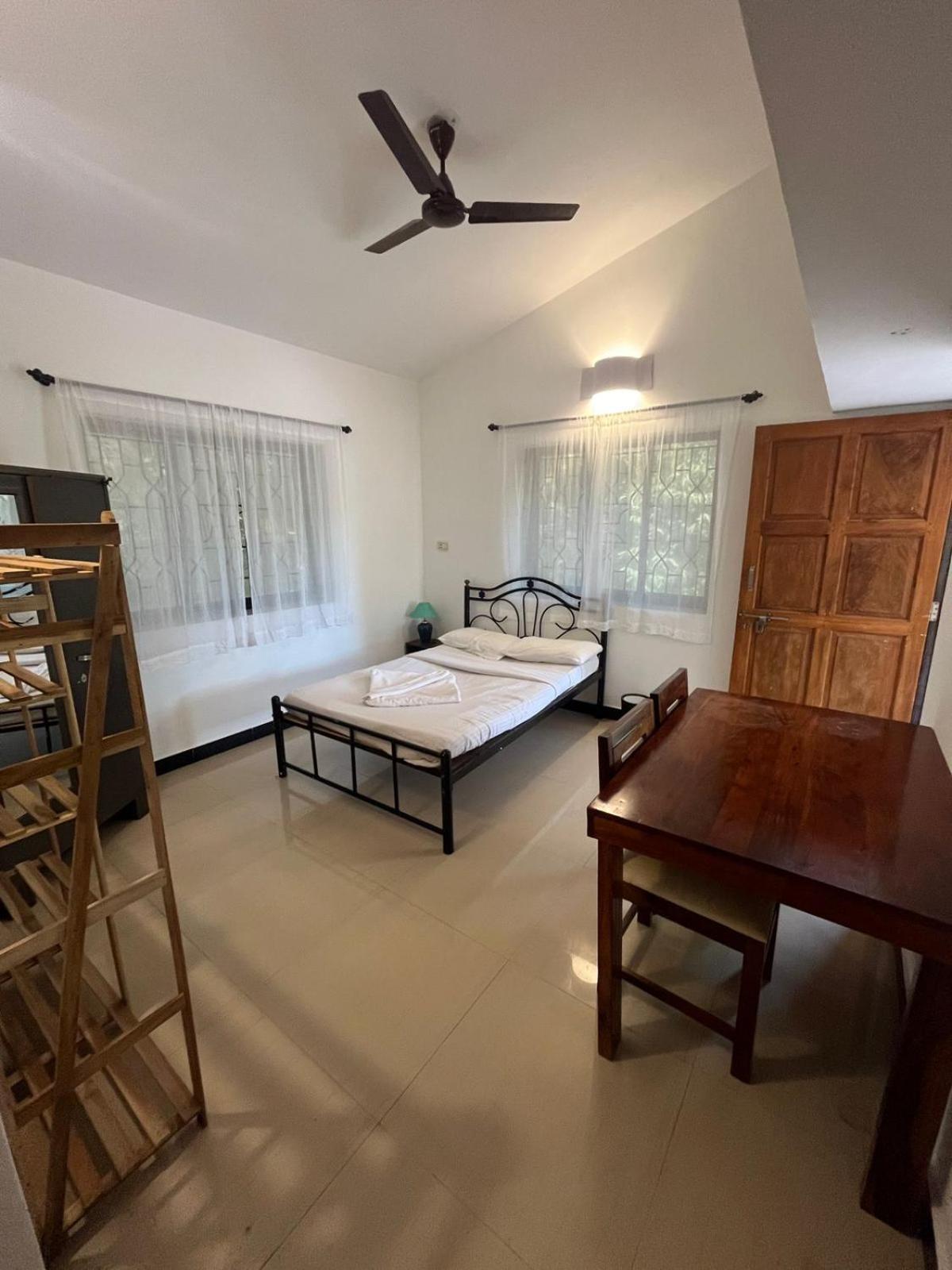 Tranquilo Arambol Hostel Bagian luar foto