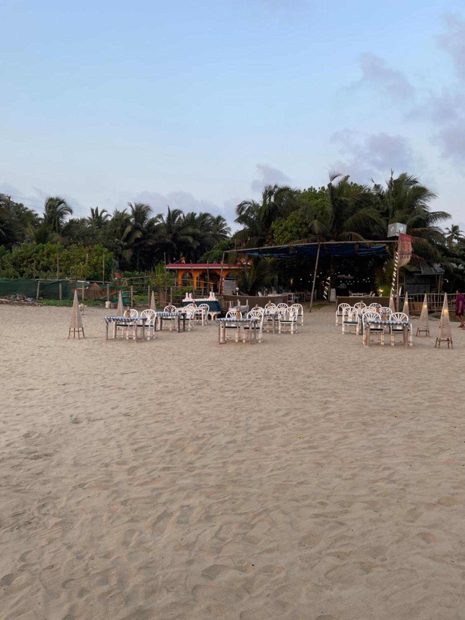 Tranquilo Arambol Hostel Bagian luar foto